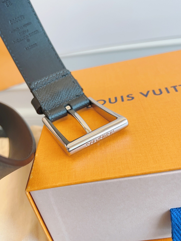 ルイヴィトンベルト側面デザイン